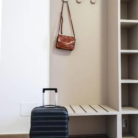 Bed & Breakfast Domus Del Gotha 3*